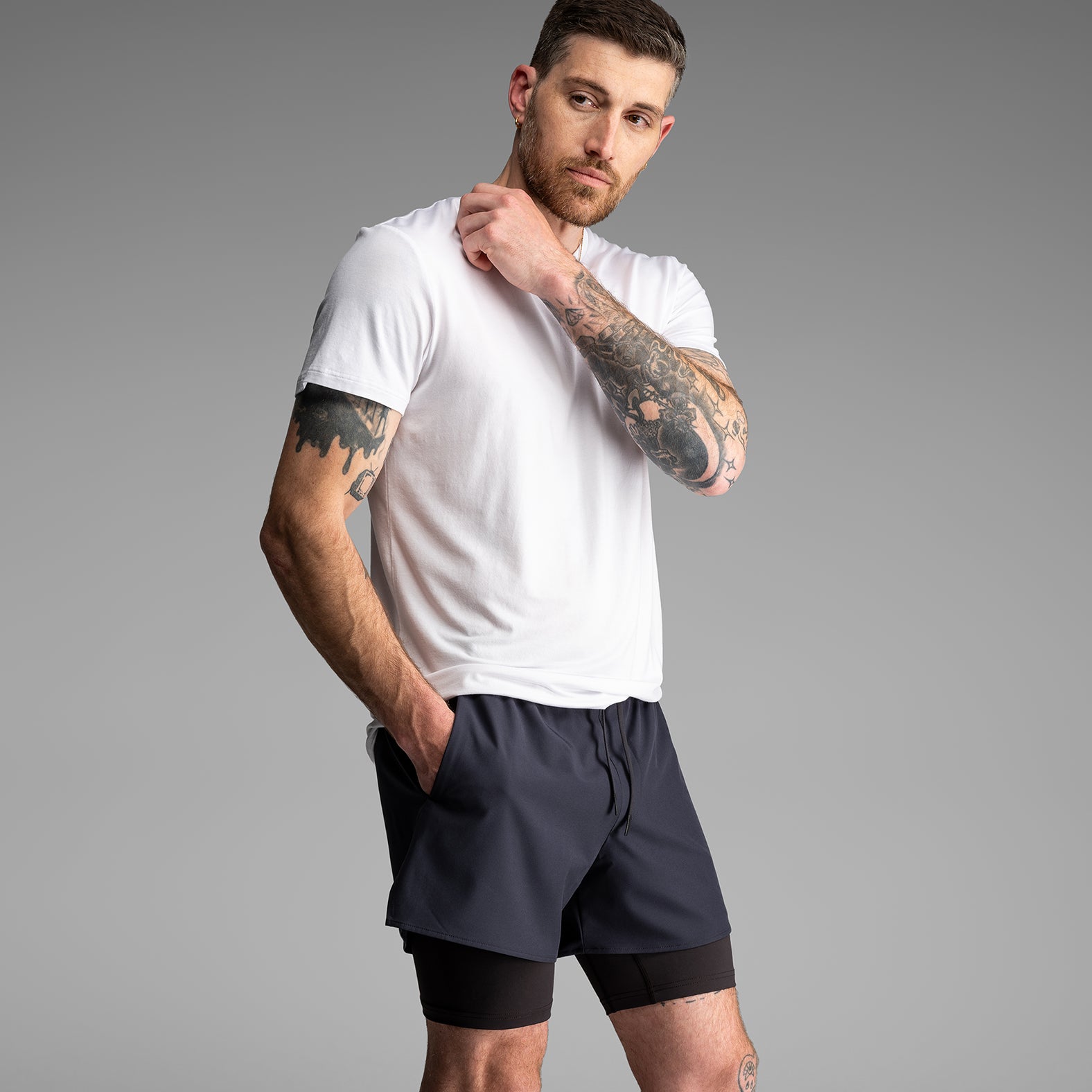 Essentials Crew T-Shirt : Black/White 2 Pack